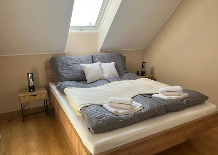 Nest * Hajdúszoboszló